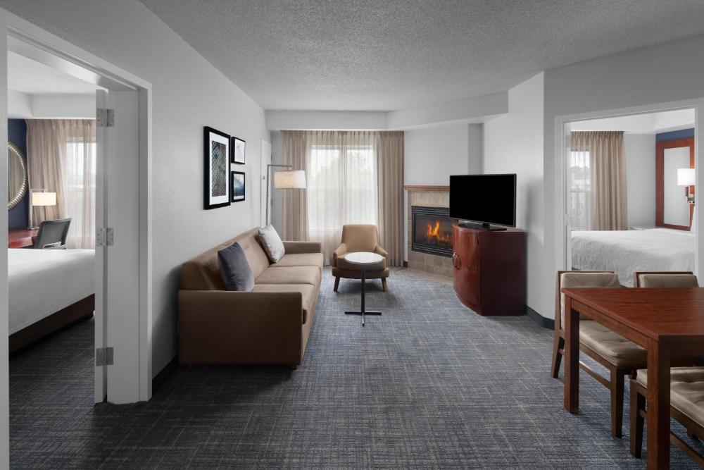 Two-Bedroom Suite with Sofa Bed interior